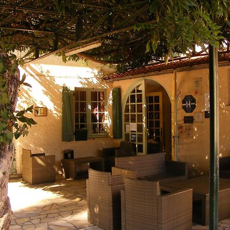 Logis Hotel Restaurant Du Pont Ambialet Kültér fotó