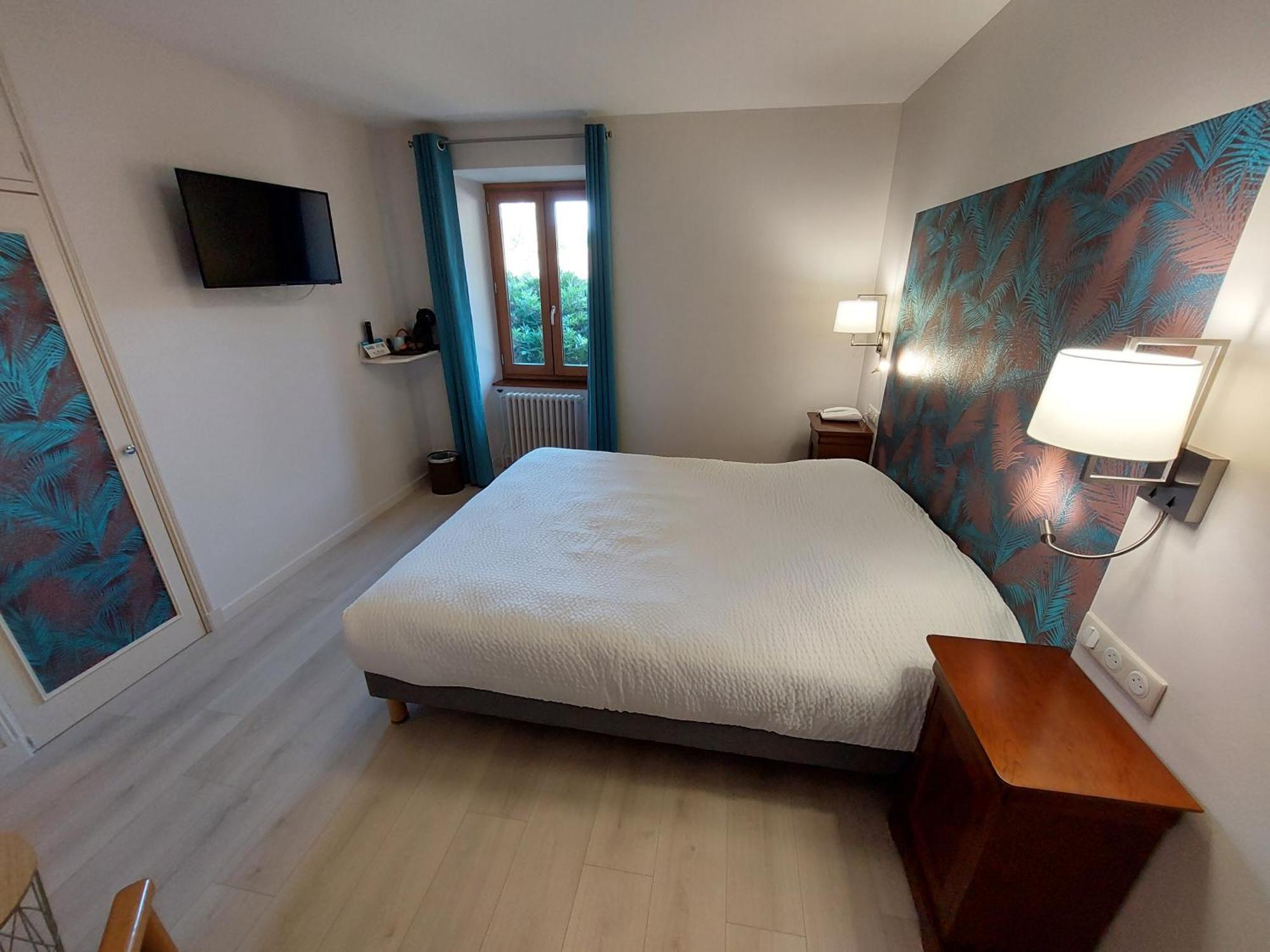 Logis Hotel Restaurant Du Pont Ambialet Kültér fotó